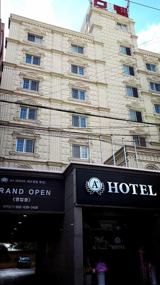 Geoje A-Plus Hotel Exterior photo